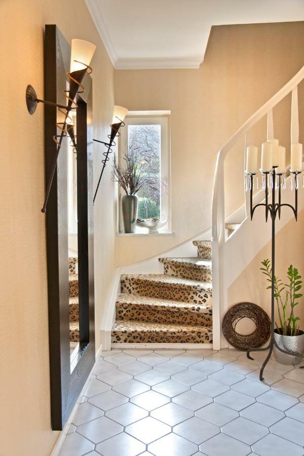 Lion Homestay ميونيخ المظهر الخارجي الصورة